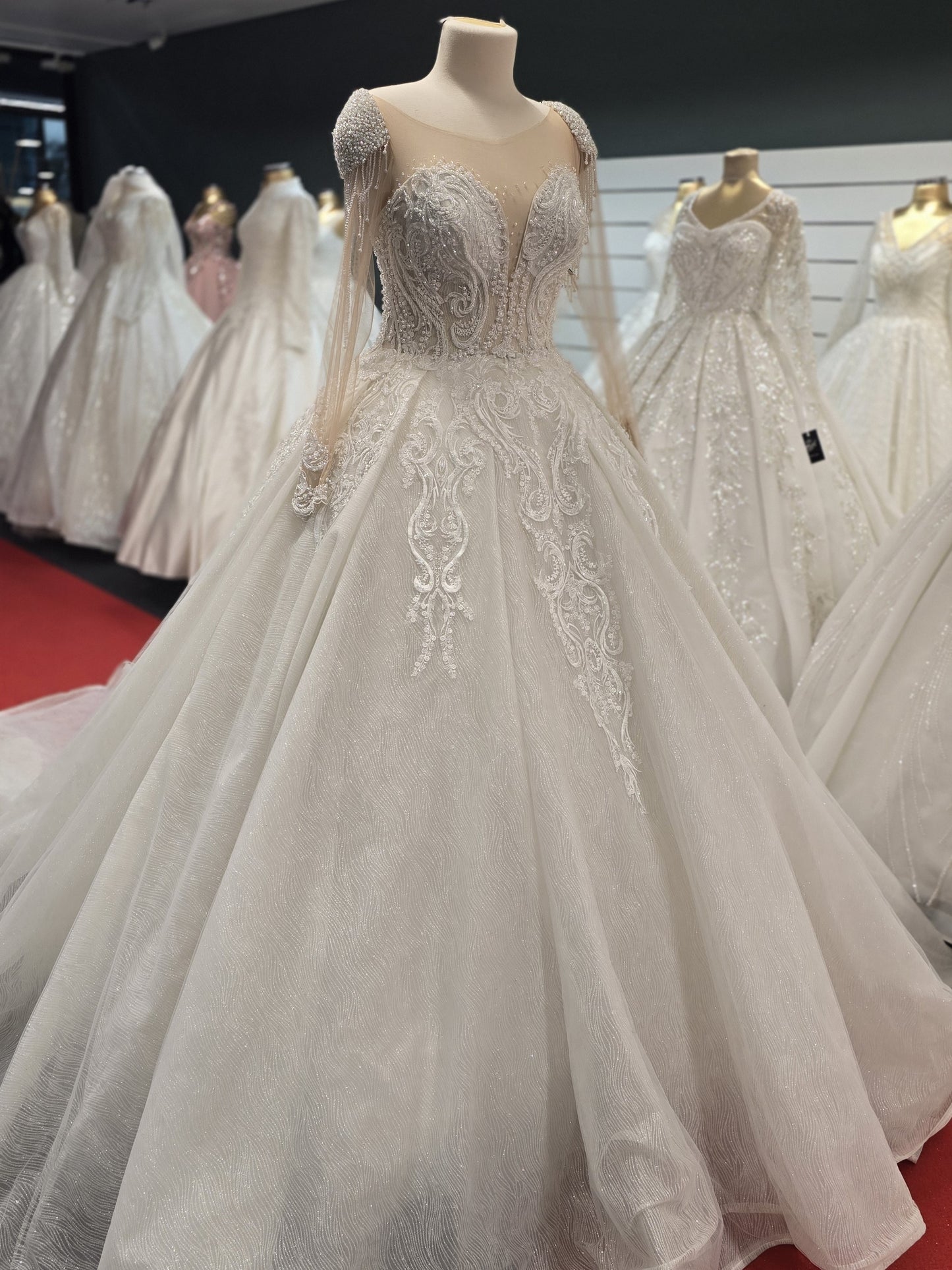 Robe de Mariée Princesse Élégante R7